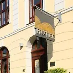 Дом отдыха Kulturdenkmal 60 M2 Historisches Balkenhaeuschen Von 1749