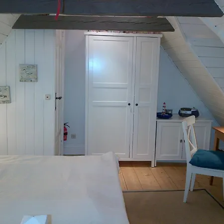 Kulturdenkmal 60 M2 Historisches Balkenhaeuschen Von 1749 Semesterbostad *