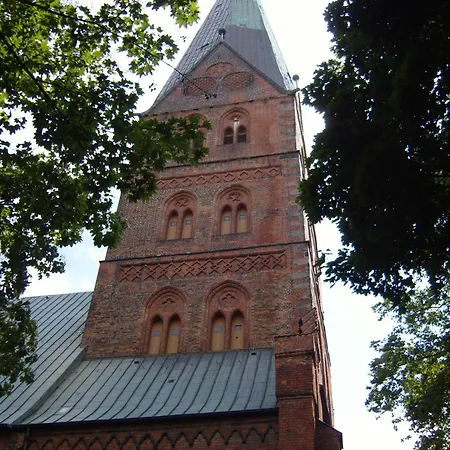 Kulturdenkmal 60 M2 Historisches Balkenhaeuschen Von 1749 Lubeck
