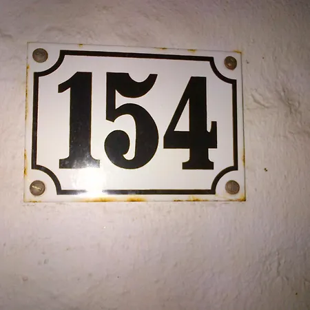 Kulturdenkmal 60 M2 Historisches Balkenhaeuschen Von 1749 Hébergement de vacances Lübeck