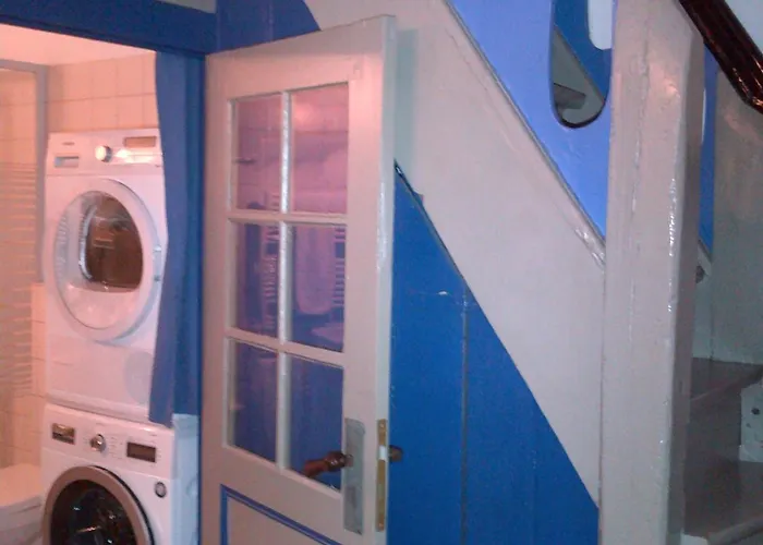 Vakantiehuis Kulturdenkmal 60 M2 Historisches Balkenhaeuschen Von 1749 Lübeck