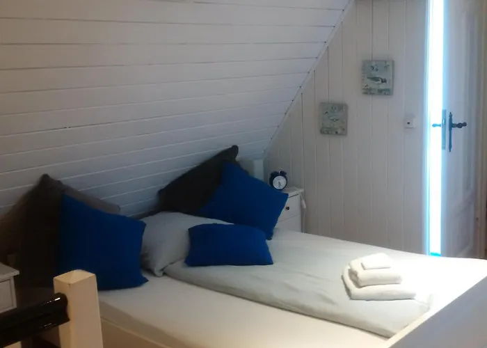 Kulturdenkmal 60 M2 Historisches Balkenhaeuschen Von 1749 * Lübeck